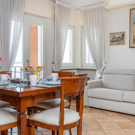 Guesthost - Relais Rosanna Stunning Lagoon-view Apartamento *